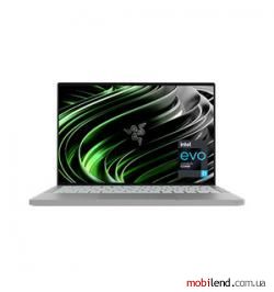 Razer Book (RZ09-0357GEM1-R3U1)