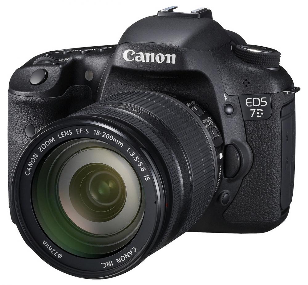 Canon EOS 7D kit (18-200mm IS)