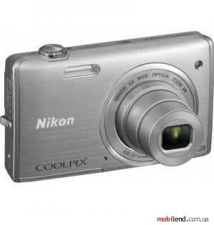 Nikon CoolPix S5200 Silver