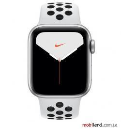 Apple Watch Series 5 GPS   LTE 40mm Silver Aluminium w. Pure Platinum/Black Nike Sport Band (MX372)