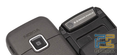 ������ Nokia E65 (�����) � Samsung i520 (������)