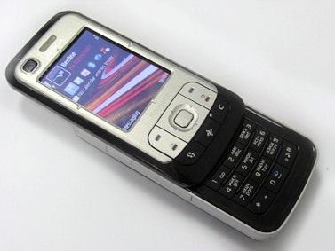 Nokia 6110 Navigator: GPS �� ��������� ������