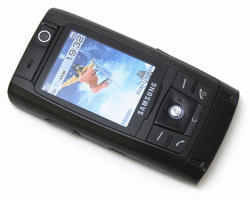 ����� Samsung D820