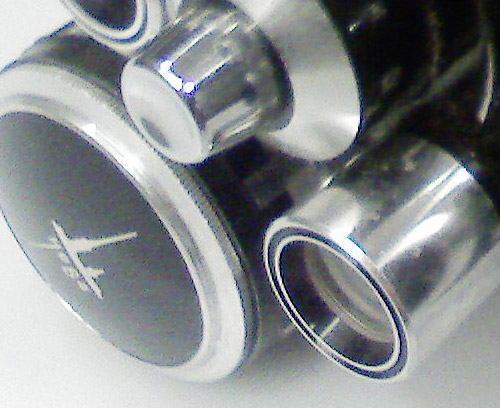 ����� LG KE820