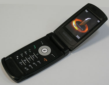 ����� ���������� �������� Samsung D830