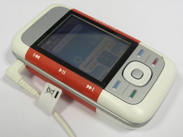 Nokia 5300: � ������� �� �����