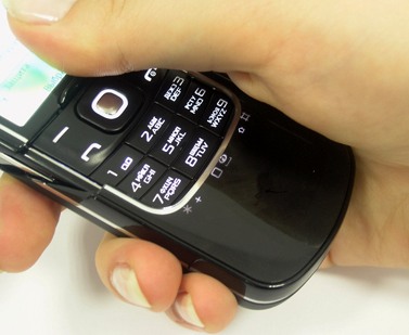 Nokia 8600 Luna: �� �������, � �������� �����