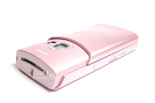 Nokia N72 � ������ � �� ������