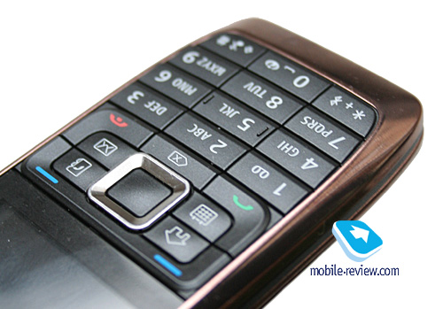 ����� GSM/UMTS-��������� Nokia E51