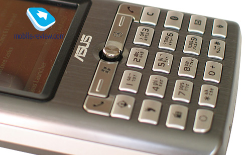 ����� GSM-������������� Asus P527