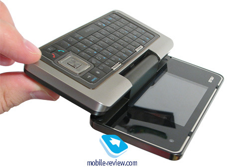 ����� GSM/UMTS-��������� Asus M930