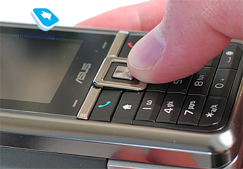 ����� GSM/UMTS-��������� Asus M930