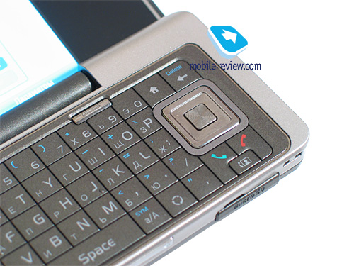 ����� GSM/UMTS-��������� Asus M930