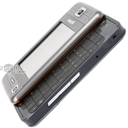 ����� ����� �������: �������� ���������, ������� �������/���������, ���� ���� ��������� ��� ������������ � ������ mini-jack 2,5��