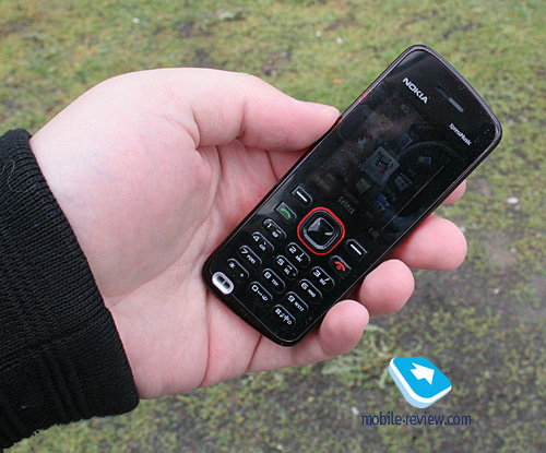 ����� GSM-�������� Nokia 5220 XpressMusic