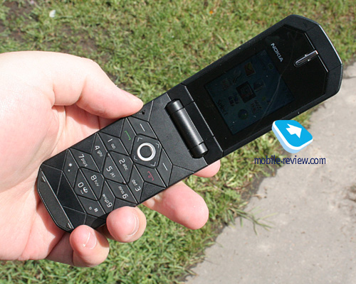 ����� GSM-�������� Nokia 7070 Prism