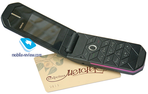 ����� GSM-�������� Nokia 7070 Prism