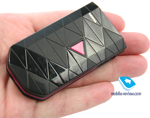 ����� GSM-�������� Nokia 7070 Prism