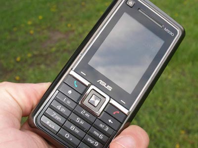 ����� ���������� �������� Asus M930