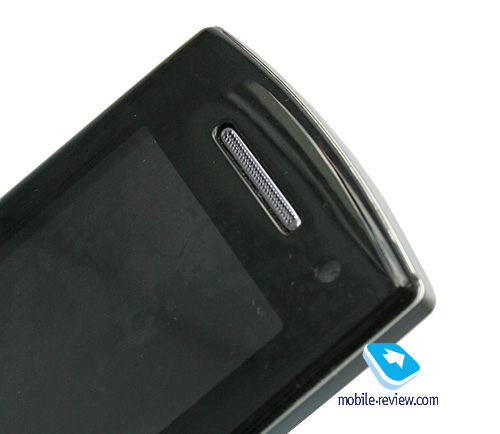 ����� GSM/UMTS-�������� Samsung F400