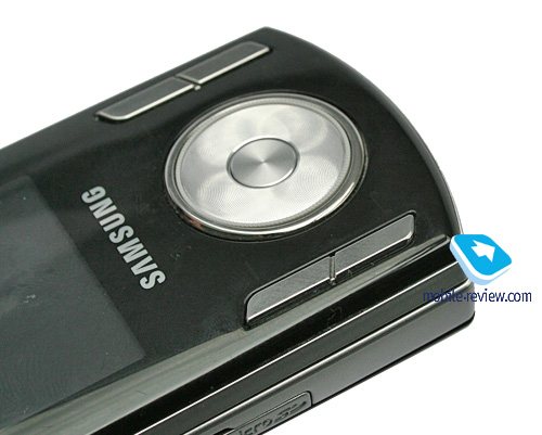 ����� GSM/UMTS-�������� Samsung F400