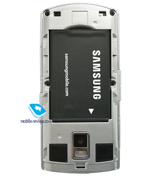 ����� GSM/UMTS-�������� Samsung F400