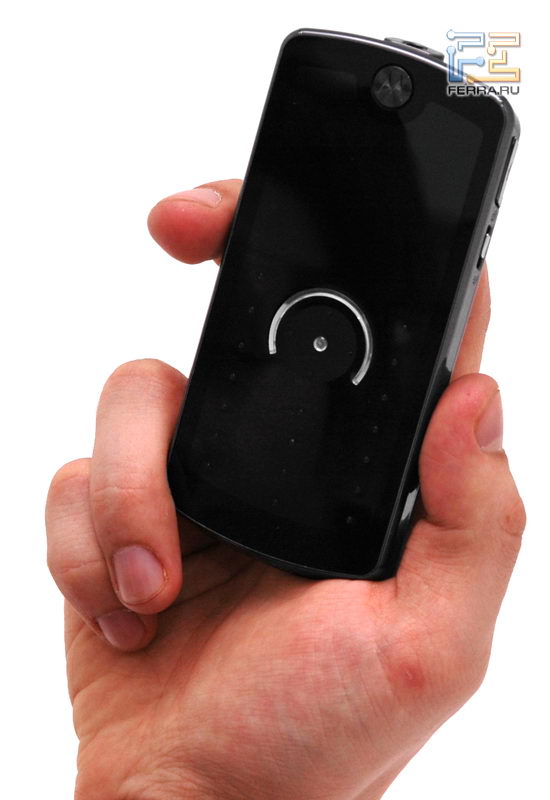 ����������� ���������� �������� ������: Motorola ROKR E8 3