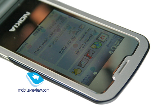 ����� GSM-�������� Nokia 7510 Supernova