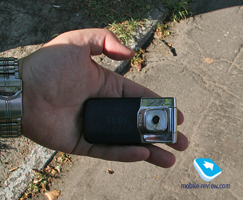 ����� GSM-�������� Nokia 7510 Supernova