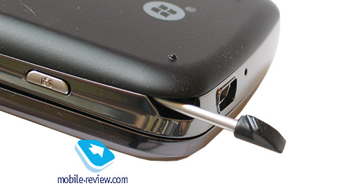 ����� GSM/UMTS-�������������� Glofiish M750/M810