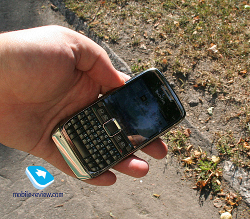 ����� GSM/UMTS-��������� Nokia E71