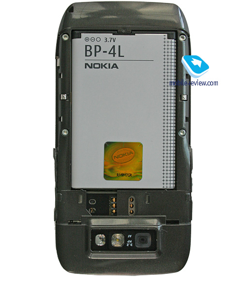 ����� GSM/UMTS-��������� Nokia E71