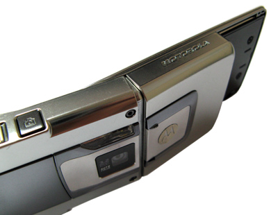 ����� ���������� �������� Motorola RIZR Z10