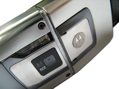 ����� ���������� �������� Motorola RIZR Z10