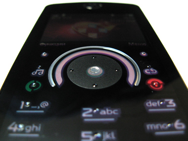 ��������������� ����� ���������� �������� Motorola ROKR E8