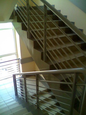 ��������������� ����� ���������� �������� Motorola ROKR E8