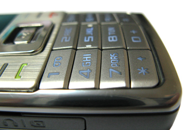 ����� ���������� �������� Samsung L700