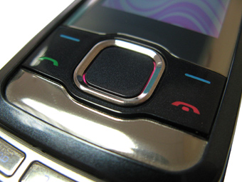 ����� ���������� �������� Nokia 7610 Supernova