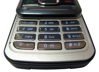 ����� ���������� �������� Nokia 7610 Supernova