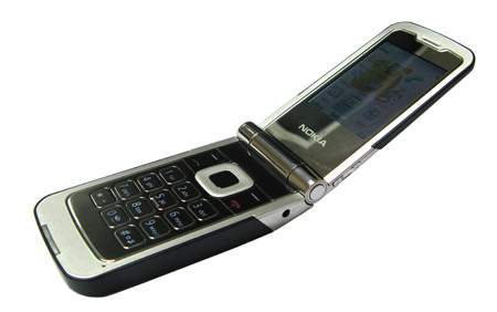 ����� ���������� �������� Nokia 7510 Supernova