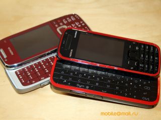 ����� ��������� Nokia 5730. ������ XpressMusic � QWERTY