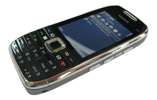 ����� ���������� �������� Nokia E75