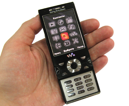    Sony Ericsson W995