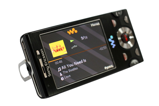    Sony Ericsson W995