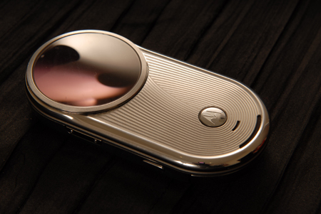 Motorola Aura: ������� � ����� ����