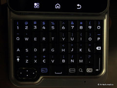 Motorola Flipout (MB511): ����� ��������� Android