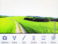 Motorola Flipout (MB511): ����� ��������� Android