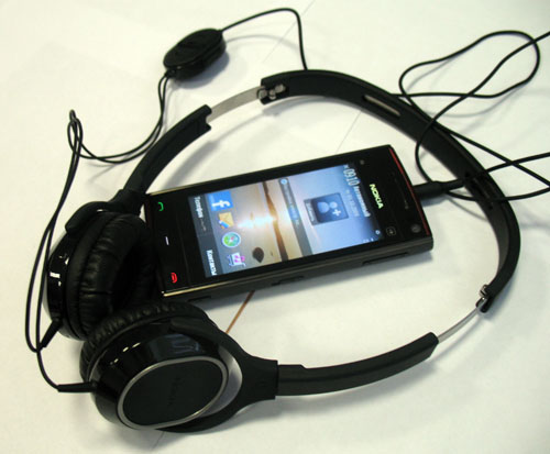 ����� Nokia X6: ��������, ��� � �������!