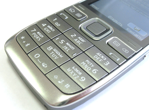 ����� ��������� Nokia E52