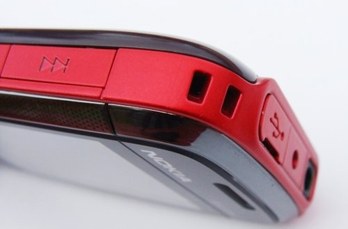 ����� Nokia 5130 XpressMusic � ������ � �����